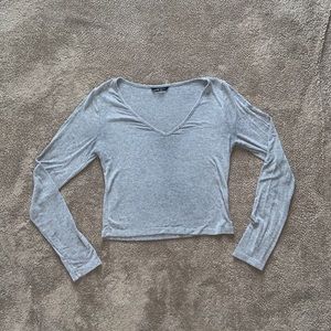 Gray V-neck long sleeve